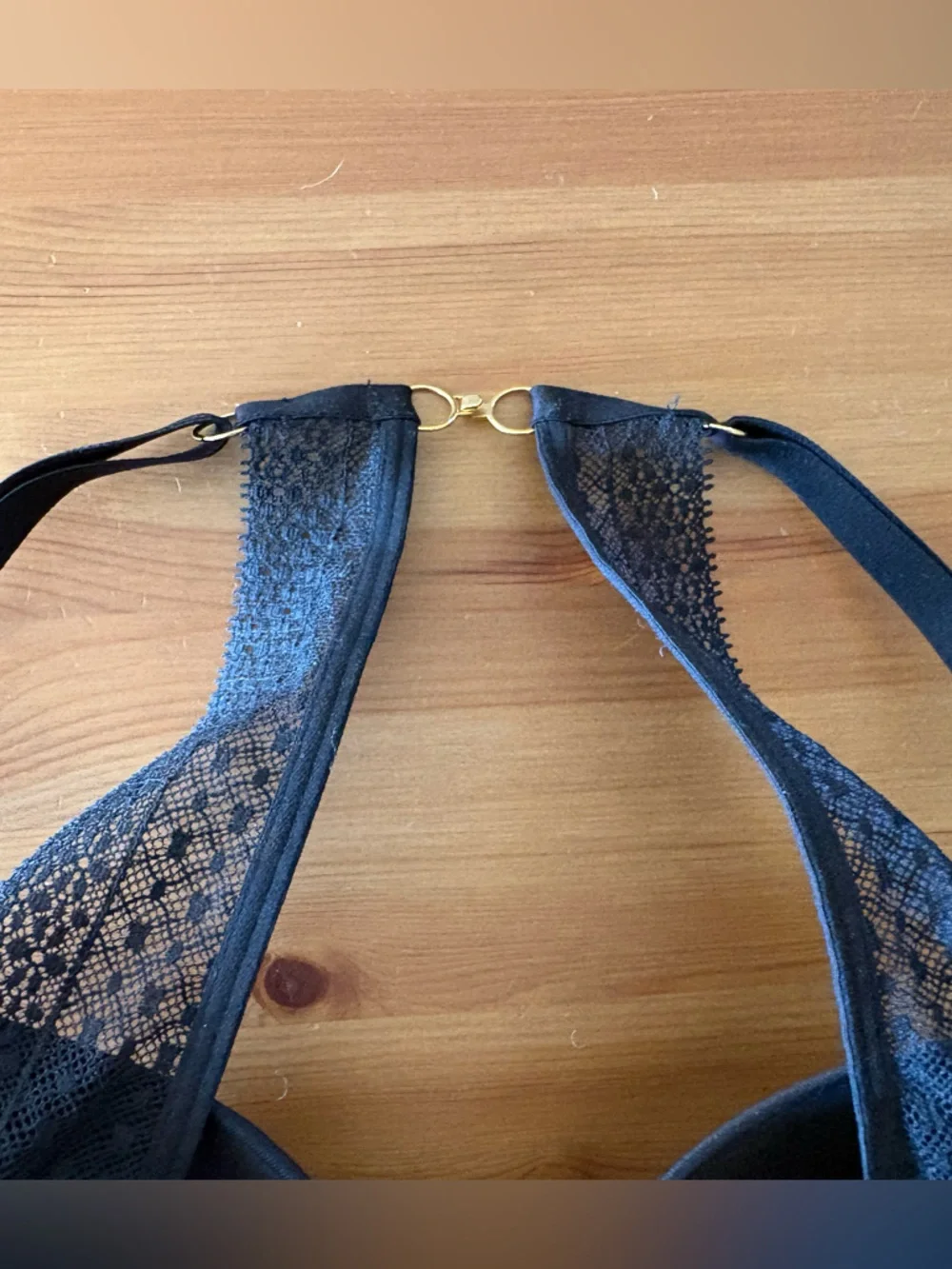 Victoria's Secret Incredible Lightly Lined Demi Bra Size 34DD Racerback Black